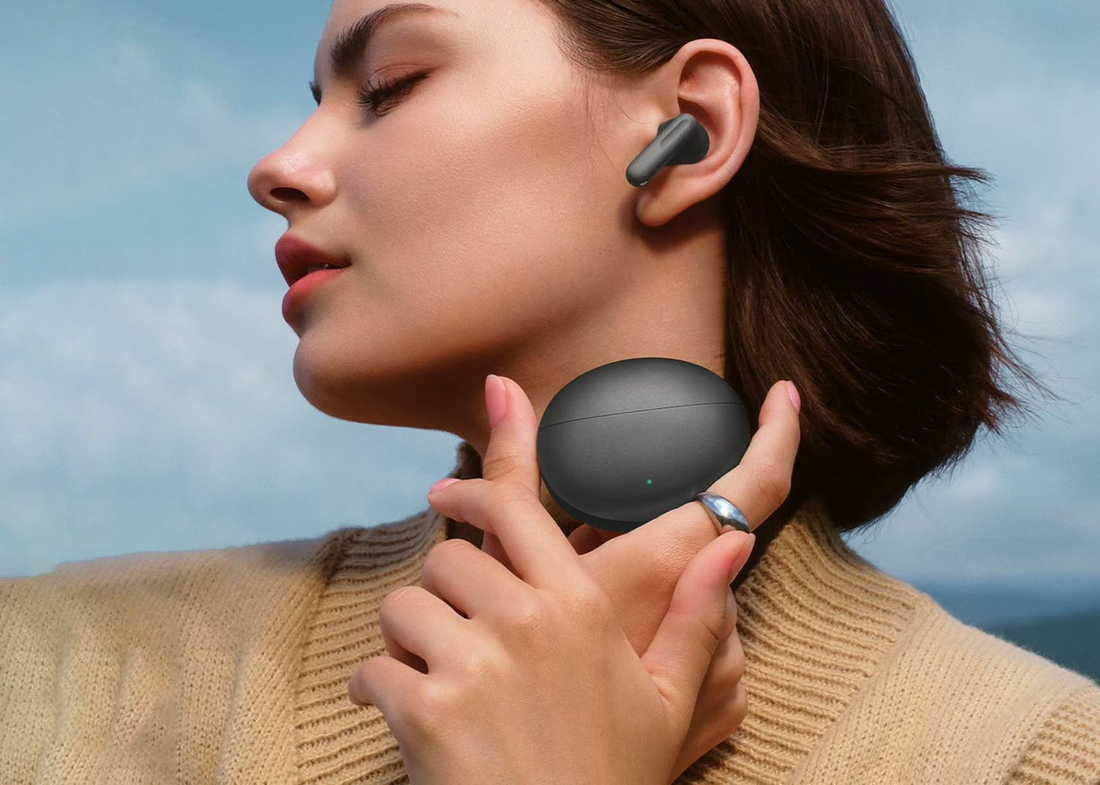The Best Wireless Earbuds of 2025: Sound Meets Style.